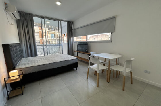 Departamento monoambiente en San Telmo (Bolivar 808 – 410)
